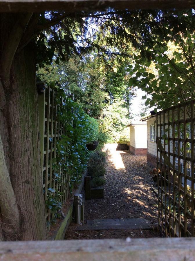 Beechfield Cottages Meopham  ภายนอก รูปภาพ